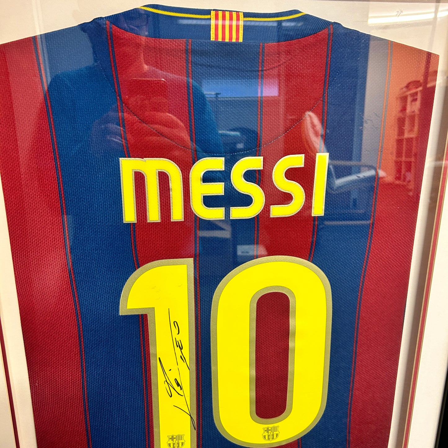 Lionel Messi 2009/2010 Signed Framed Shirt - Icons COA