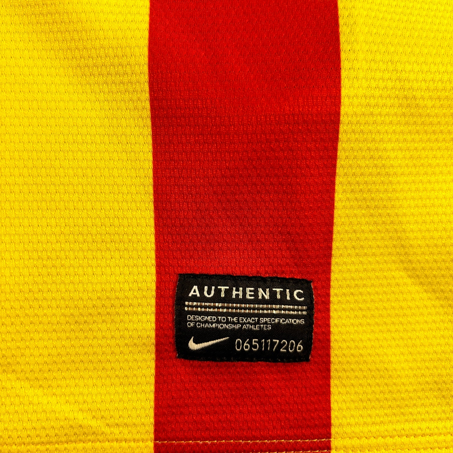 Barcelona 2013-2014 Away Shirt - Small Adult - Mint