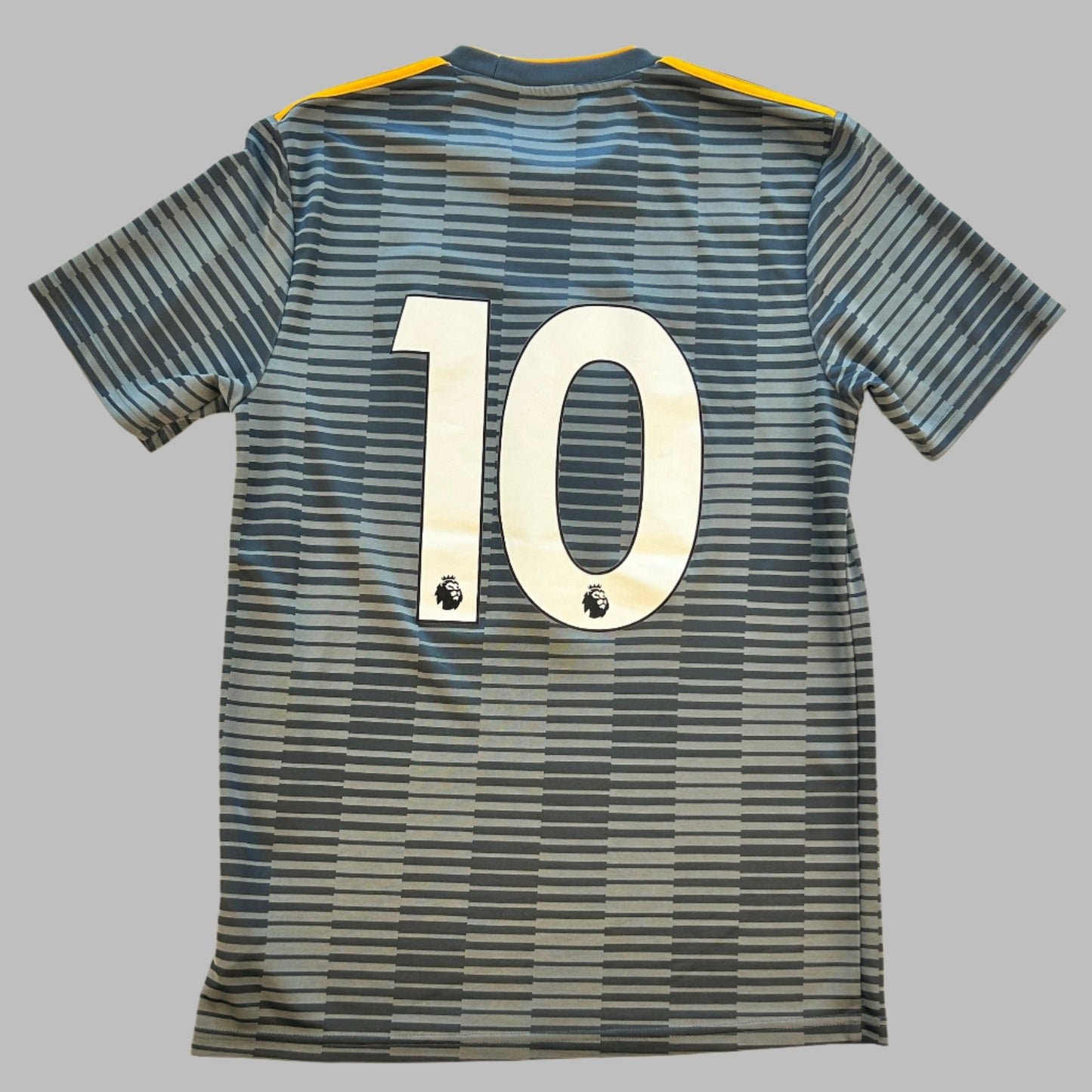 Leicester City 2018/2019 Away Shirt - Small - Excellent Condition