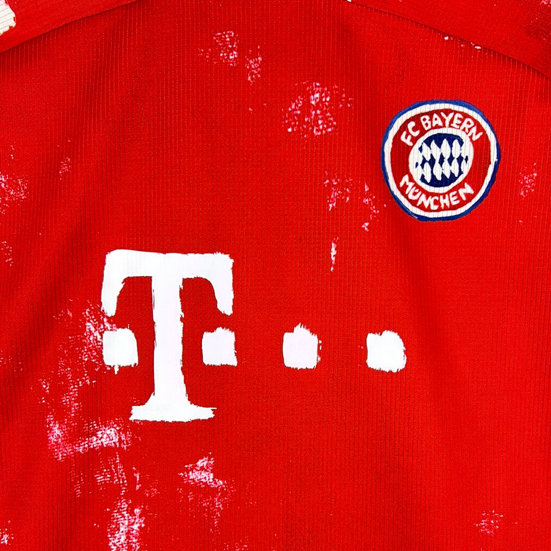 Bayern Munich Human Race Shirt - Ladies Medium - Excellent Condition