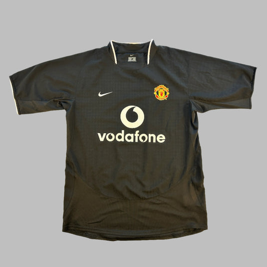 Manchester United 2004-2005 Away Shirt front with Vodafone sponsor