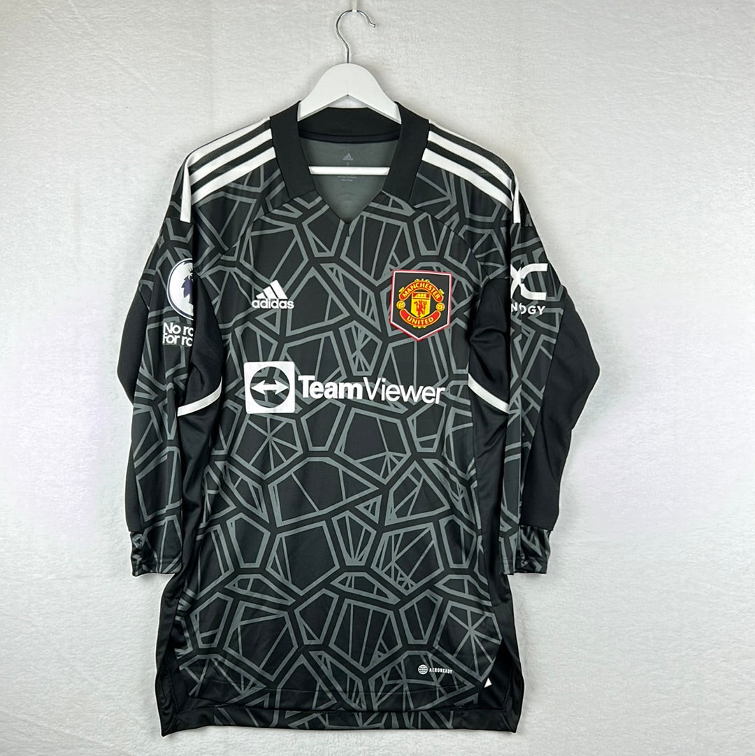 Manchester United 2022/2023 Player Issue Away Goalkeeper Shirt - De Gea 1