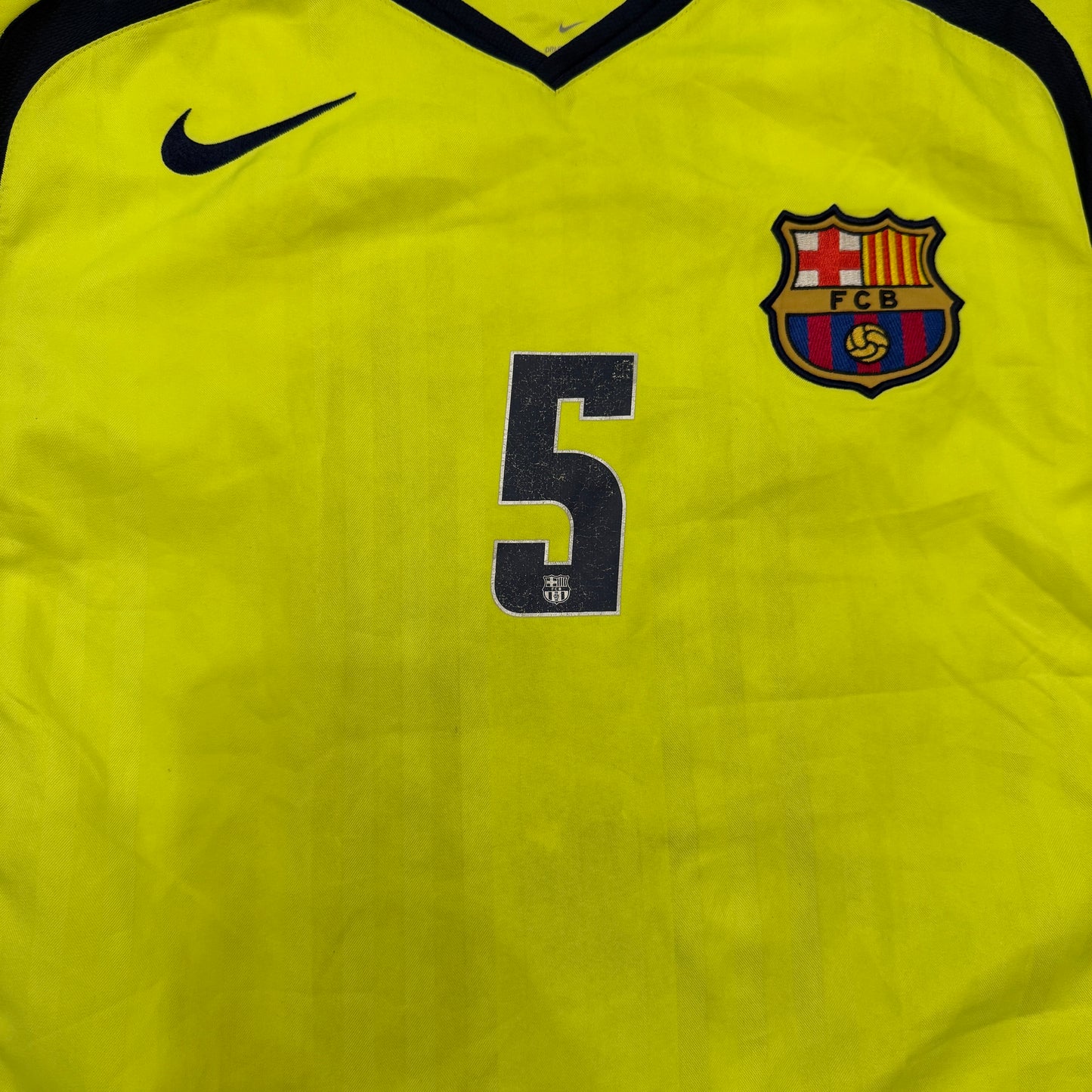 Barcelona 2005-2006 Away Shirt - Medium