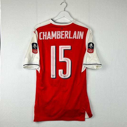 Arsenal 2016/2017 Match Worn Home Shirt - Chamberlain 15