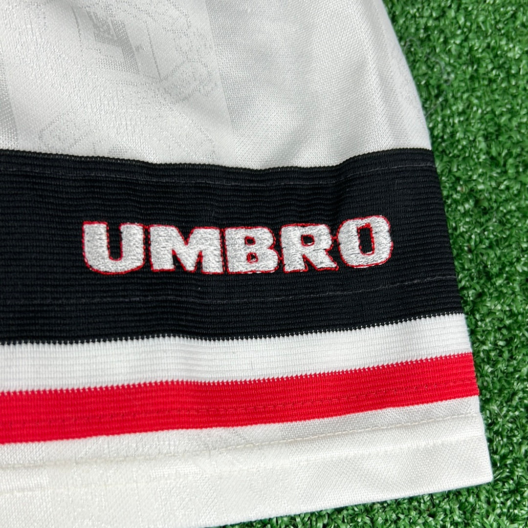 Manchester United 1998-1999 Away Shorts  - 30 Inch Waist - Excellent Condition