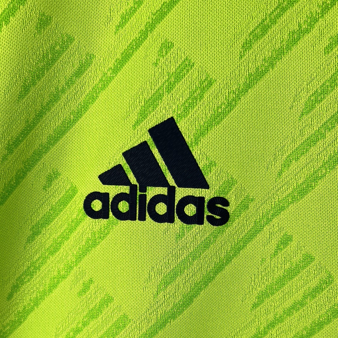 Manchester United 2022/2023 Player Issue Third Shirt - Size 8