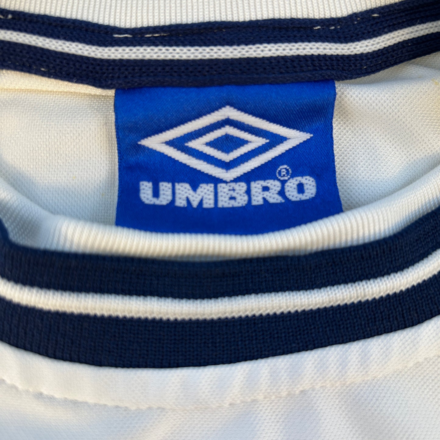 England 2000 Home Shirt - Authentic Umbro Shirt