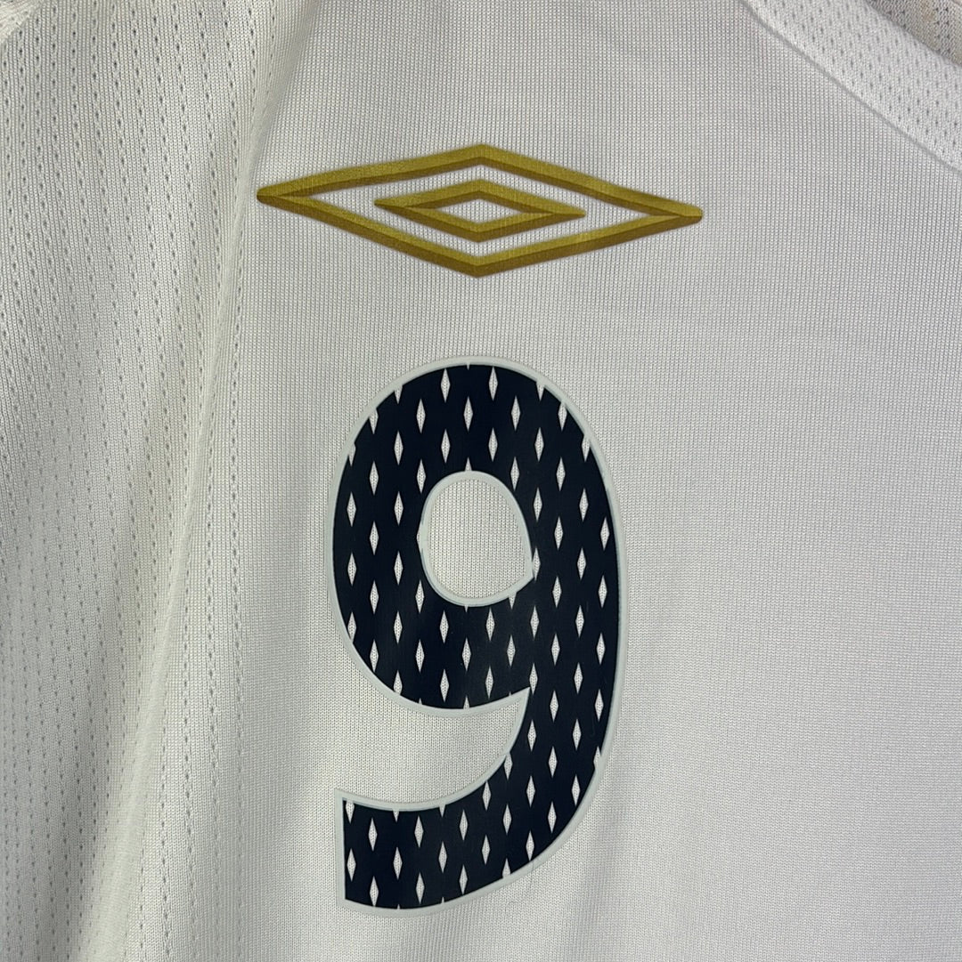 England Player Issue 2007 Home Shirt - Heskey v Russia