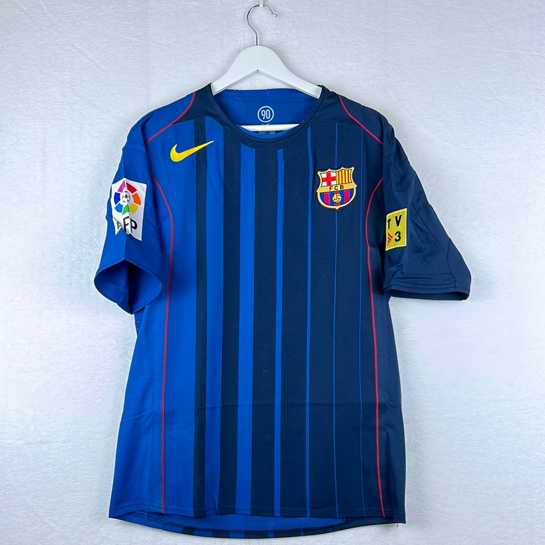 Barcelona 2004/2005 Player Issue Away Shirt - Xavi 6