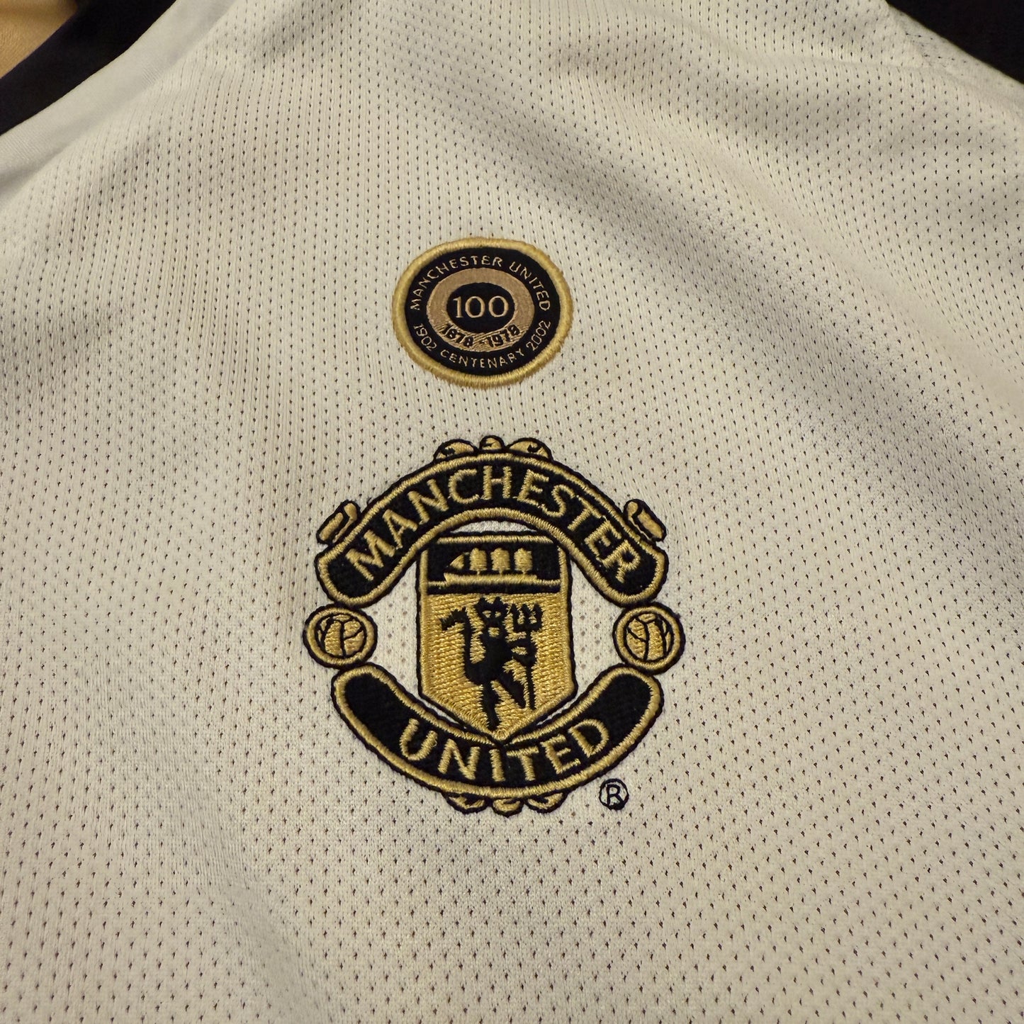 Manchester United 2001-2002 Third Shirt - Large - Very Good Condition