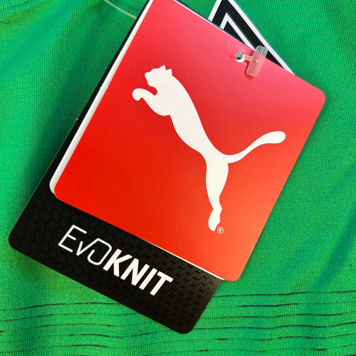 Borussia Mönchengladbach 2018/2019 Third Shirt - Evoknit Player Spec