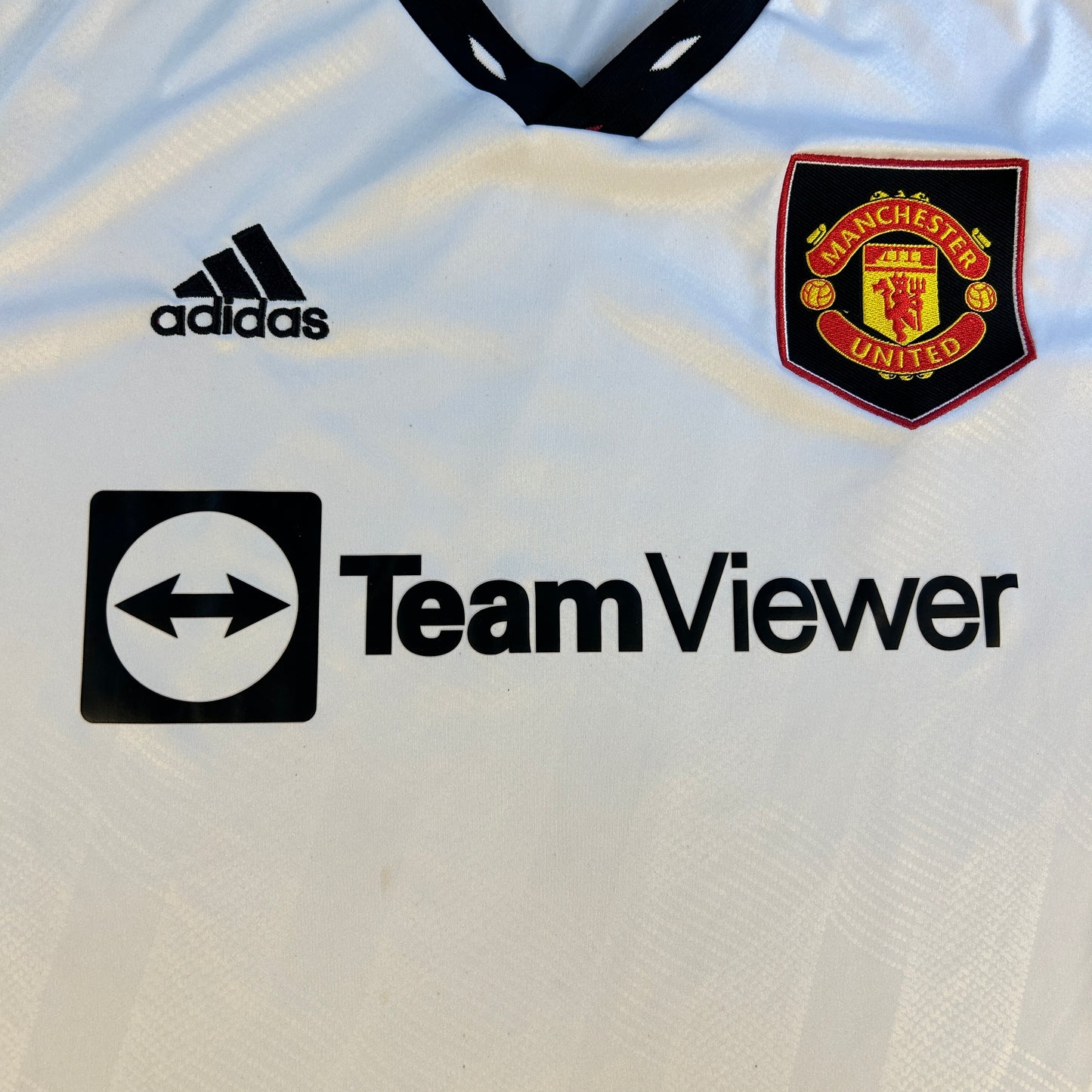 Manchester United 2022/2023 Away Shirt - Large - Adidas H13880