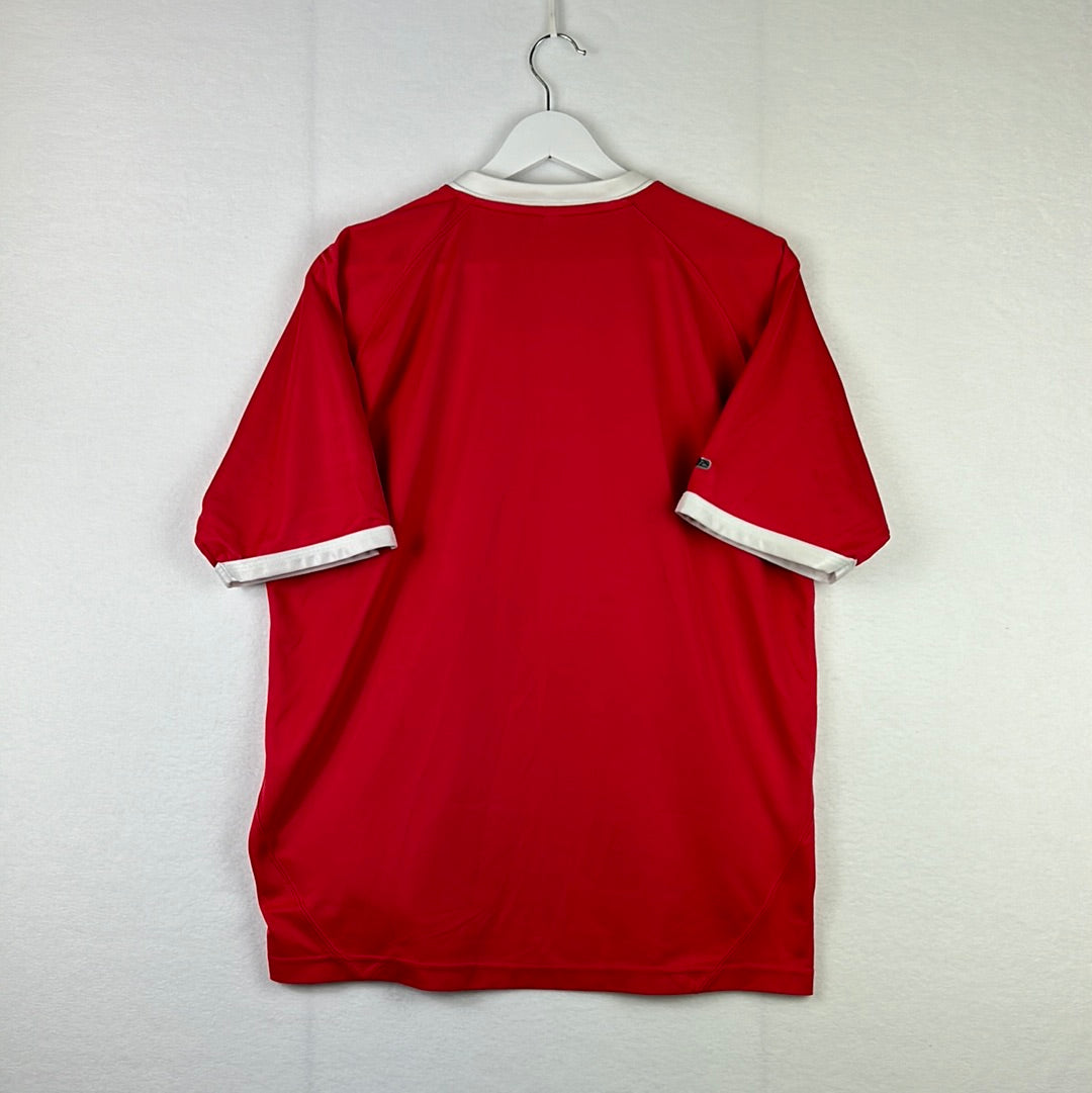 Liverpool European Home Shirt 2001 - Large