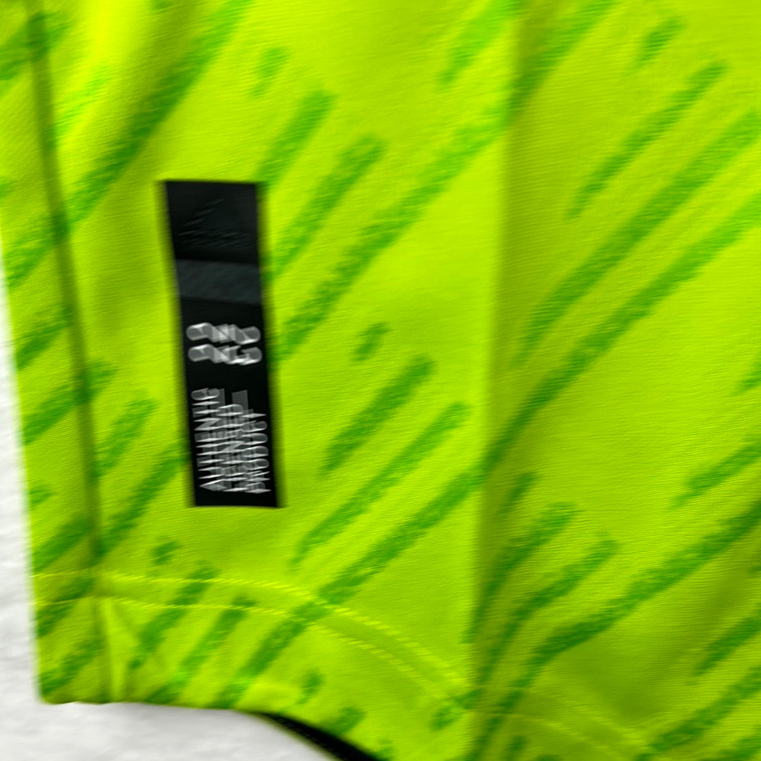 Manchester United 2022/2023 Player Issue Third Shirt - Size 8