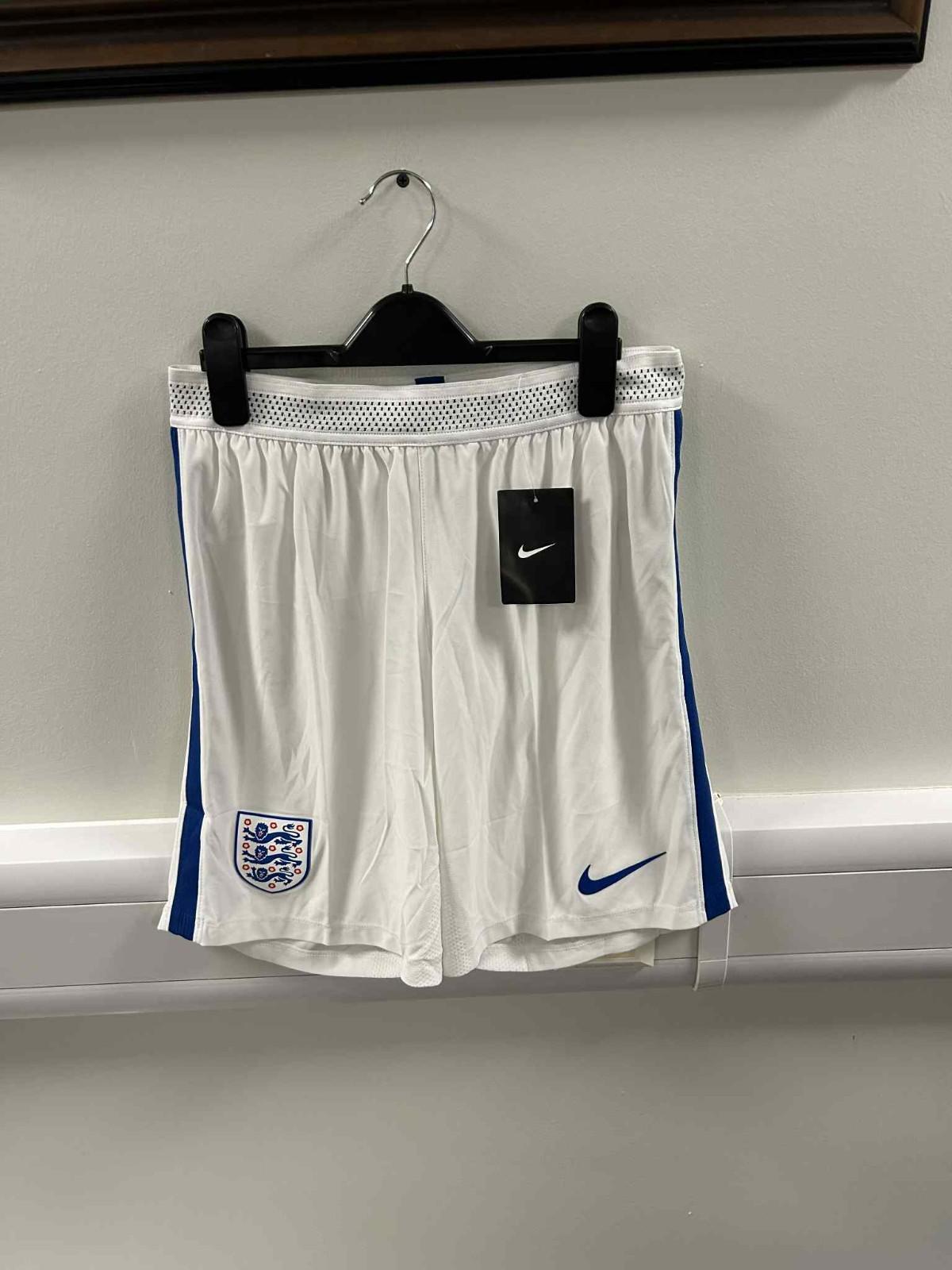England 2020-2021 Player Spec Football Shorts (BNWT) M