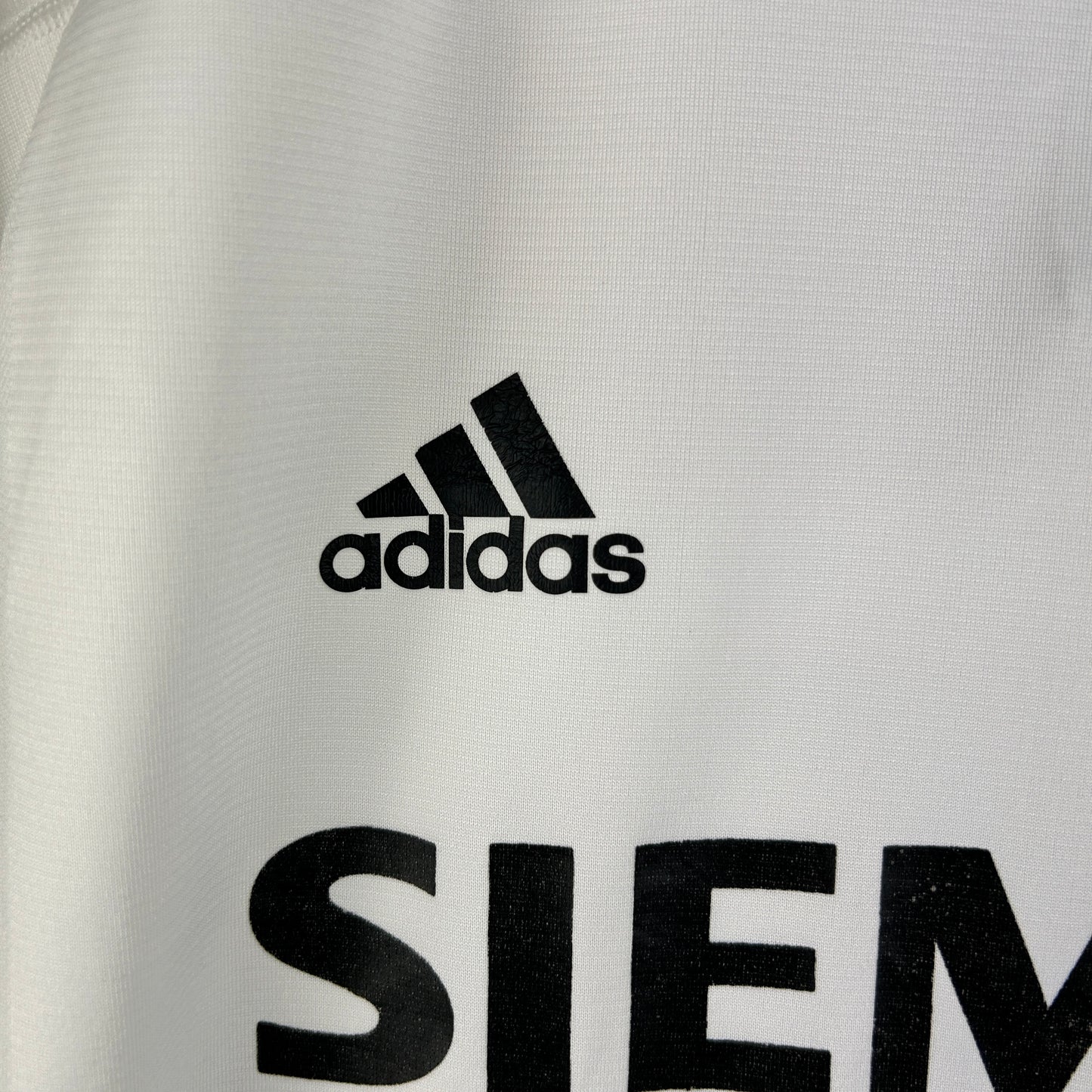 Real Madrid 2003/2004 Player Issue Home Shirt - Beckham 23