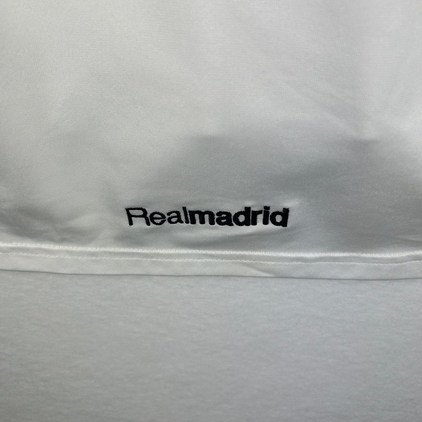 Real Madrid 2005/2006 Player Issue Home Shirt - Beckham 7