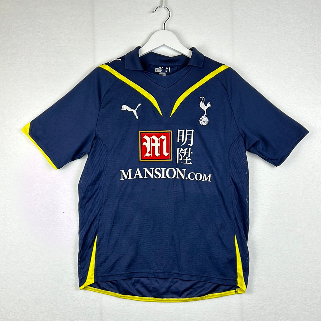 Tottenham store 2009 kit