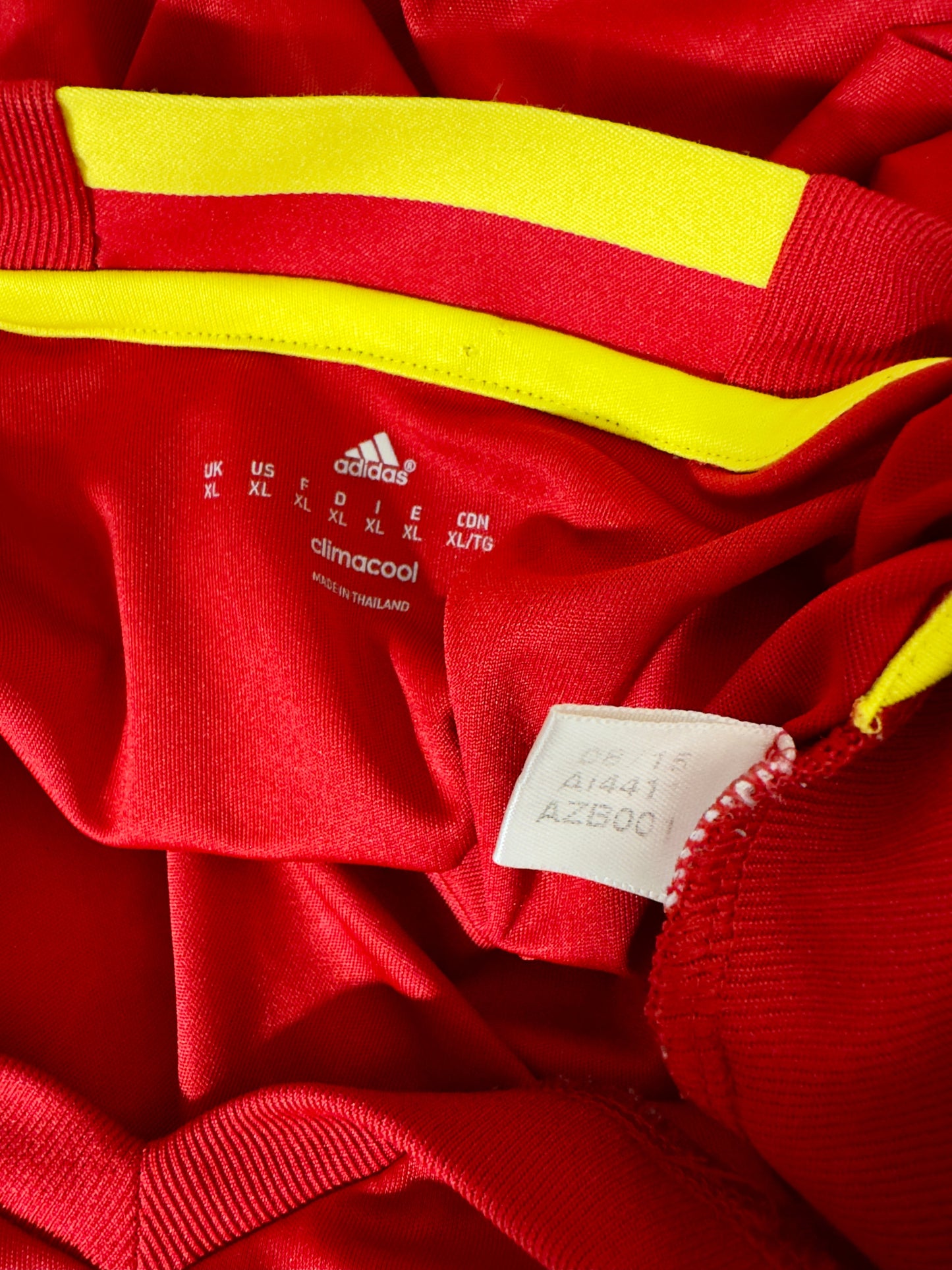 Spain 2015-17 Home Shirt - Size XL