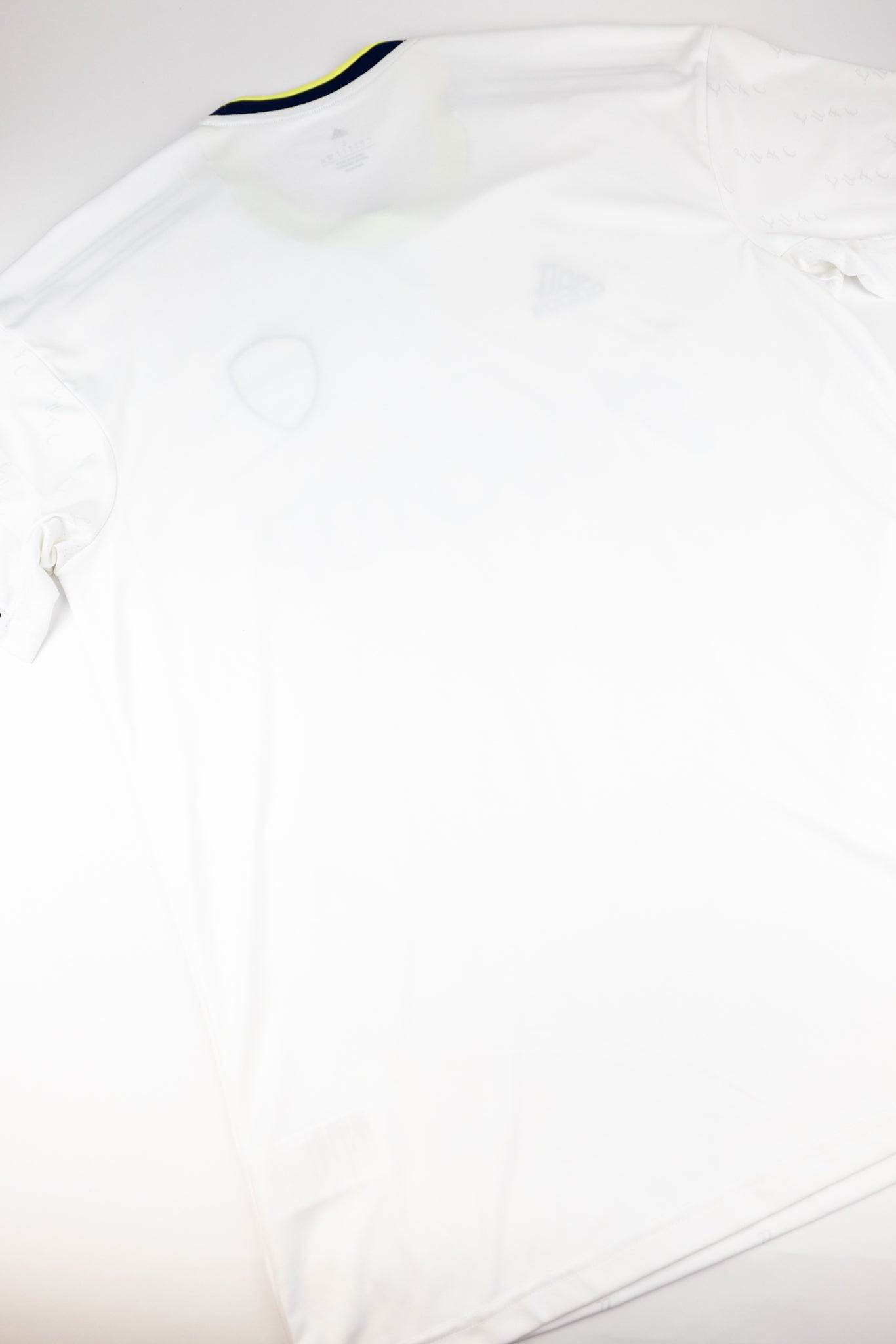Leeds United 2022-23 Football Shirt (Large)