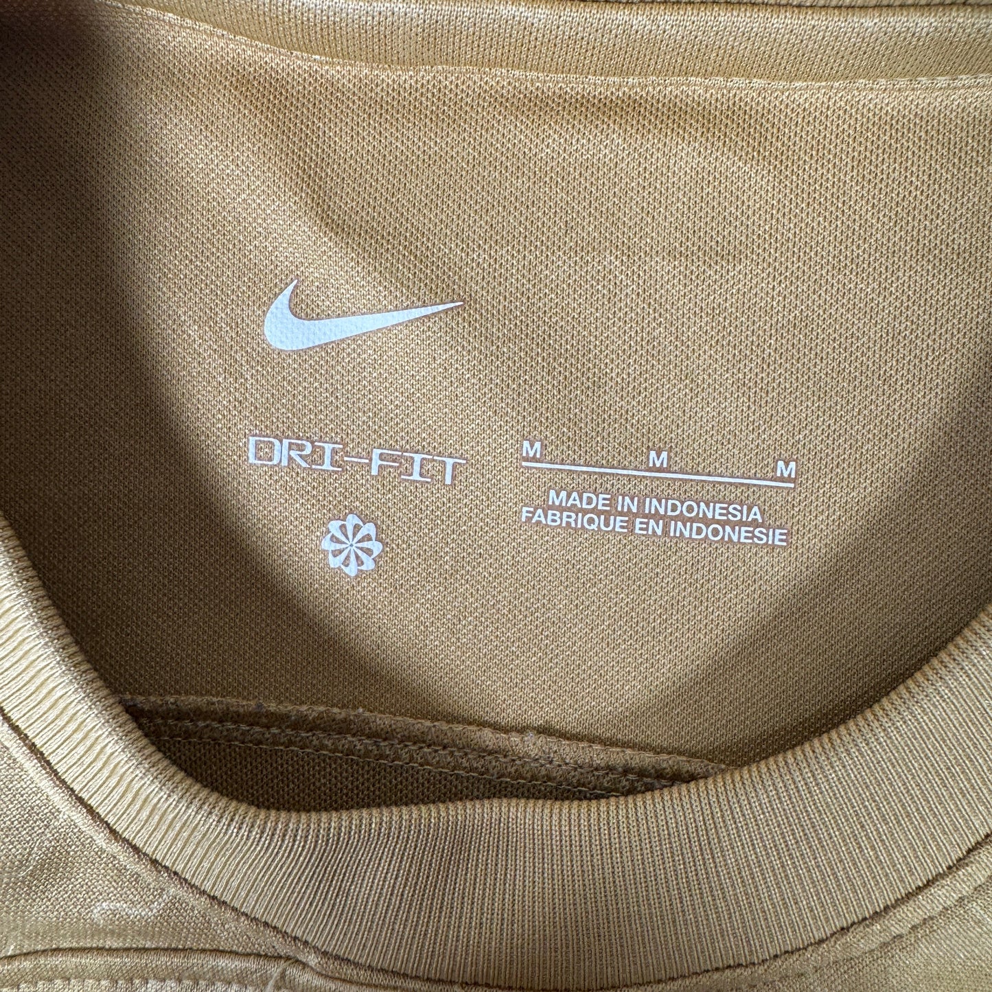 Barcelona 2022/2023 Away Football Shirt Medium