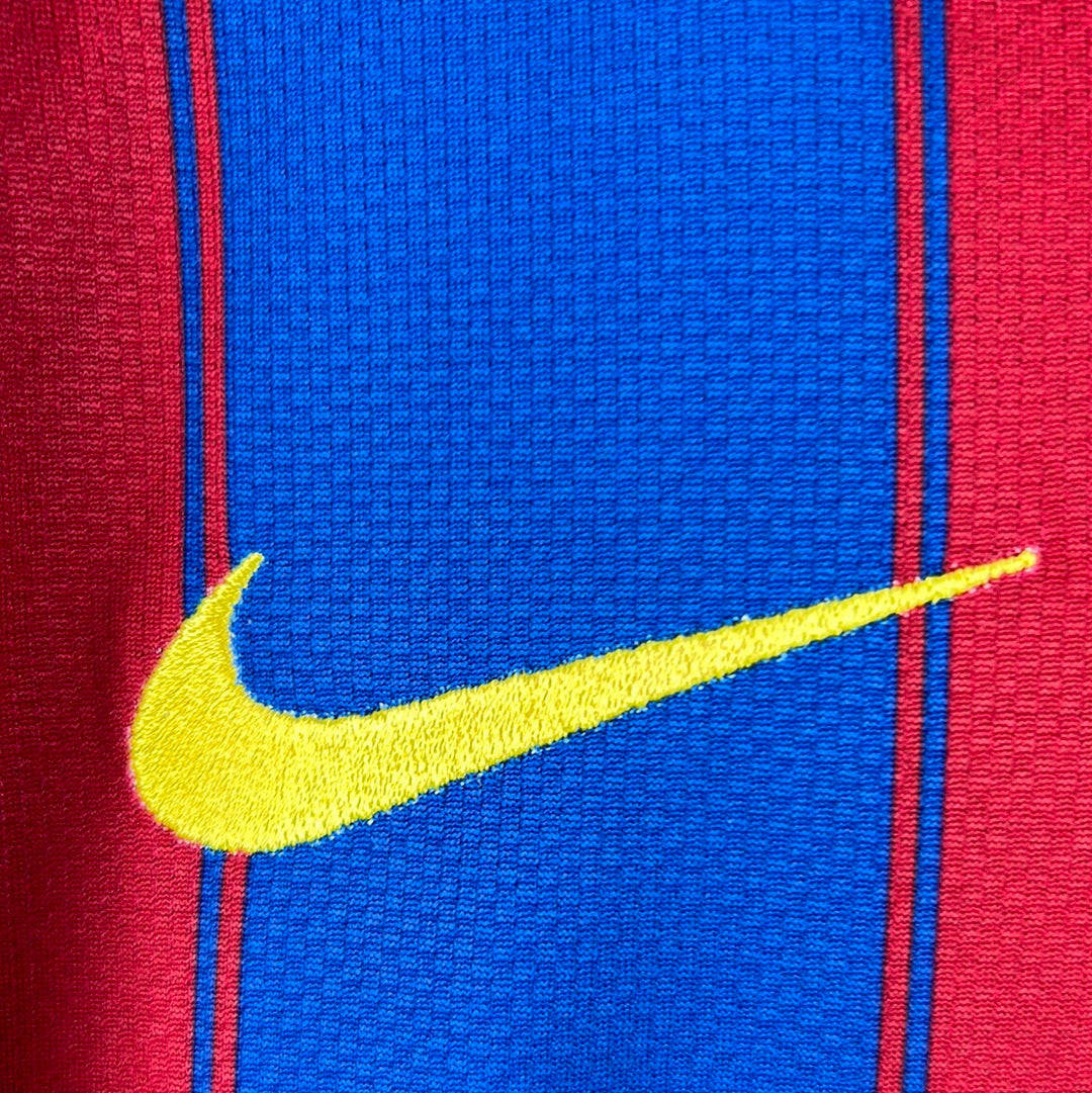 Barcelona 2009/2010 Player Issue Home Shirt - Maxwell 19