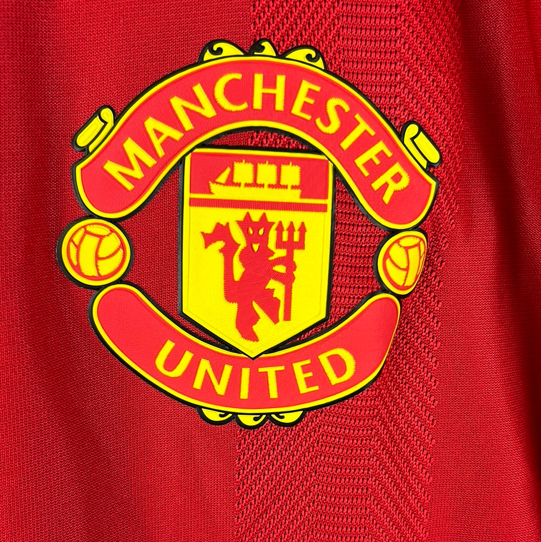 Manchester United 2021/2022 Player Size 7 Home Shirt - Cavani - MUFC COA