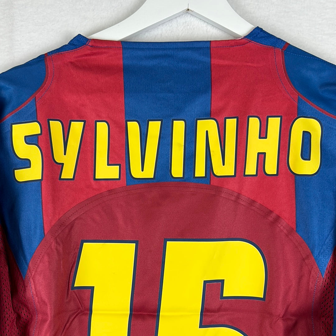Barcelona 2004/2005 Player Issue Home Shirt - Sylvinho 4