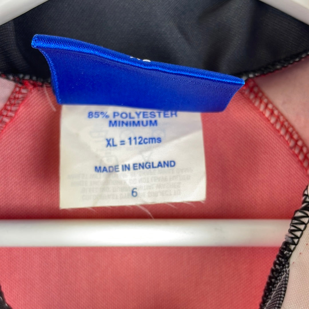 XL under label