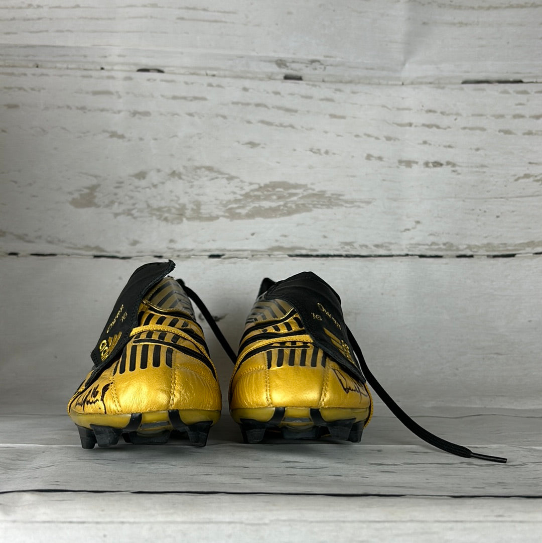 Owen Hargreaves Matchworn Predator Boots - Manchester United