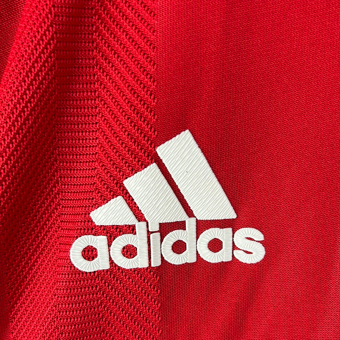 Manchester United 2021/2022 Player Size 7 Home Shirt - Cavani - MUFC COA