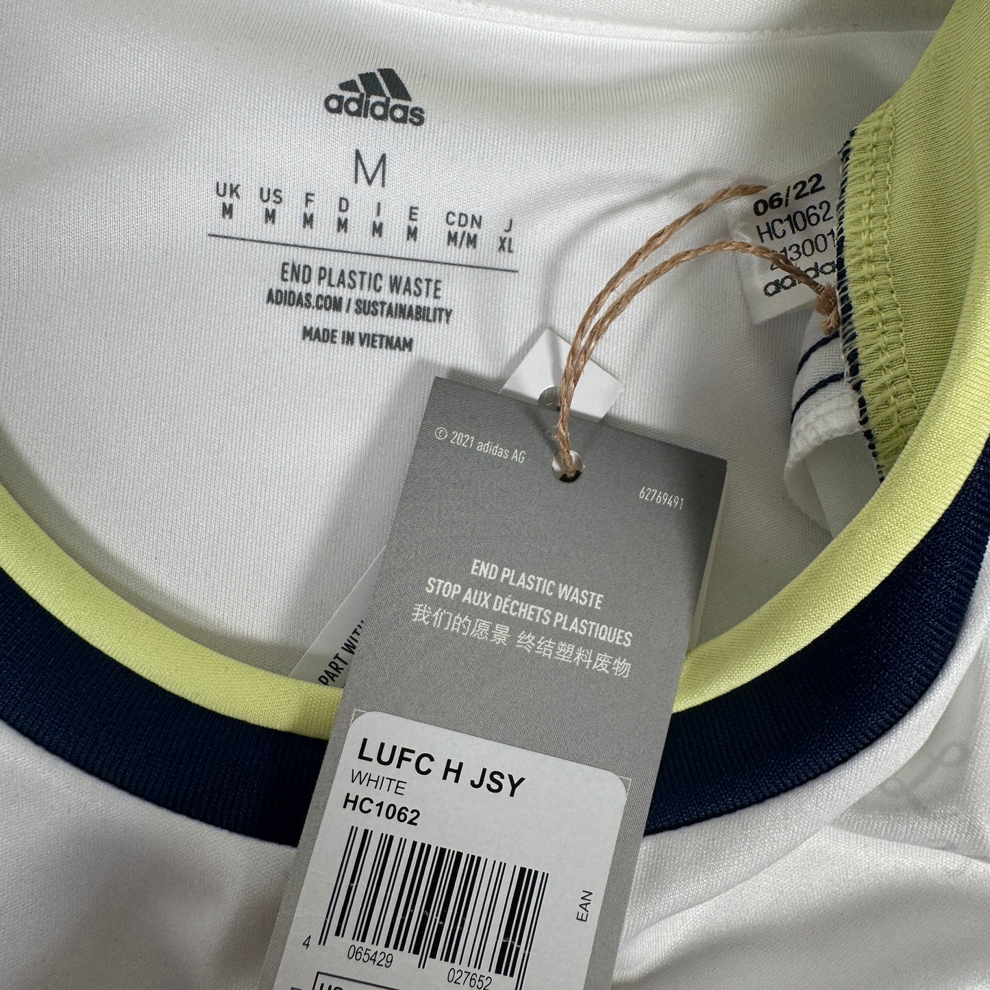 Leeds United 2022/2023 Home Shirt Medium BNWT