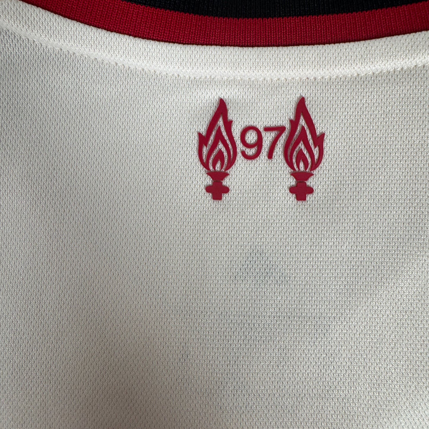 Liverpool 2025/2026 Away Football Shirt XL