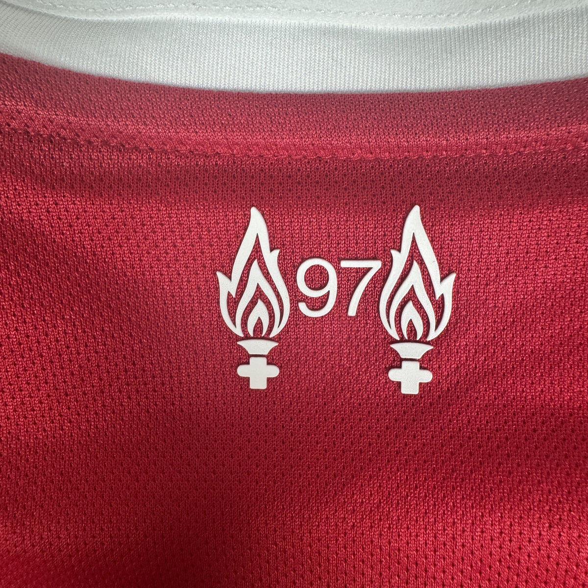 Liverpool 2025/2026 Home Shirt XL BNWT