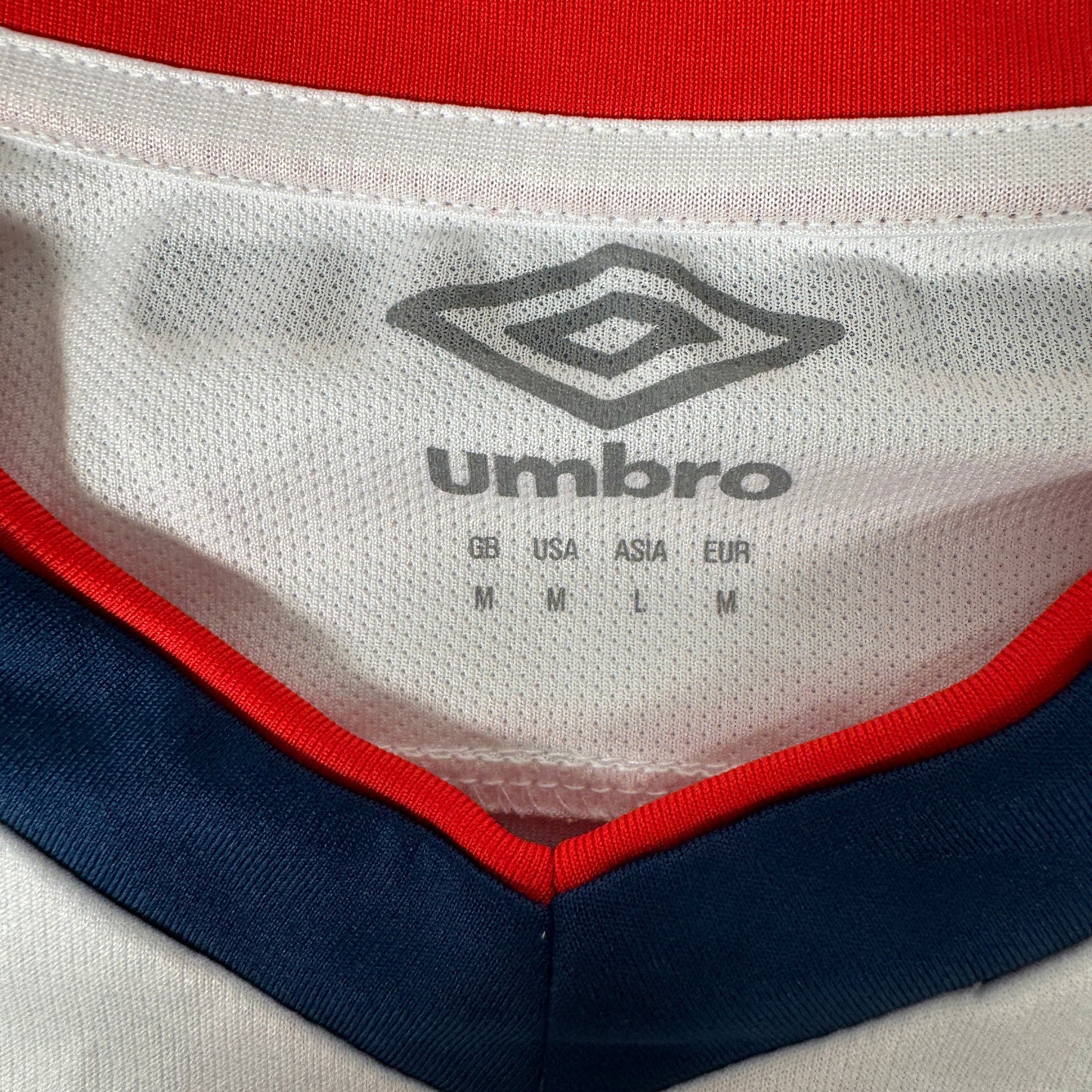 Luton Town 2020/2021 Away Football Shirt Medium