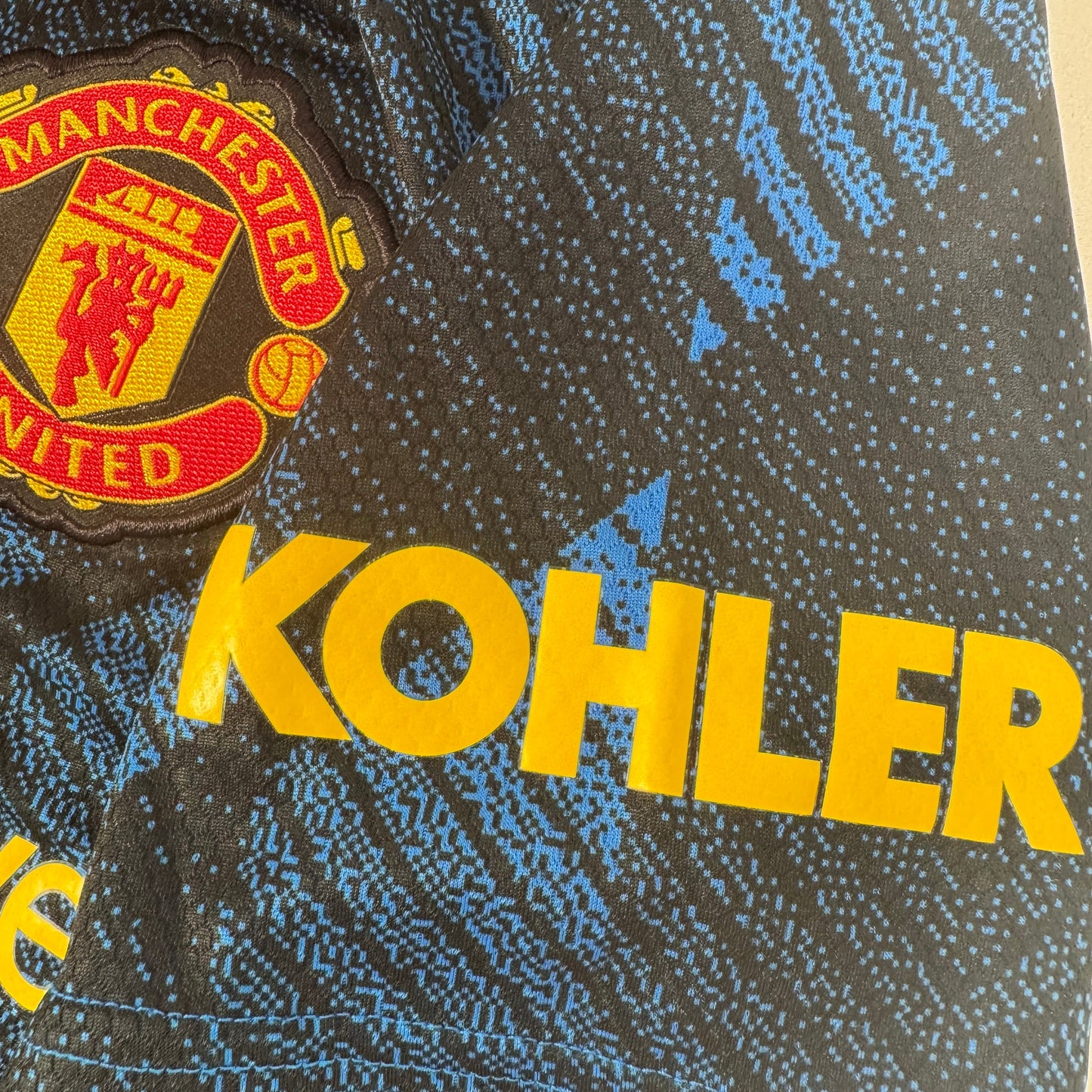 Manchester United 2021/2022 Third Shirt Small