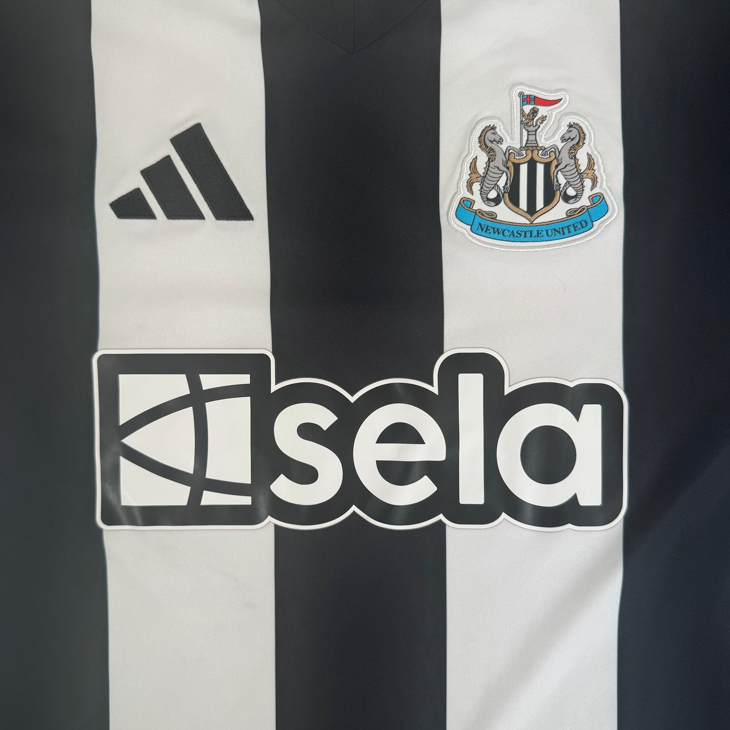 Newcastle United 2024/2025 Home Football Shirt 2XL
