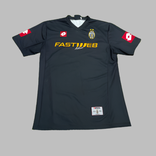 Juventus 2001 Away Shirt