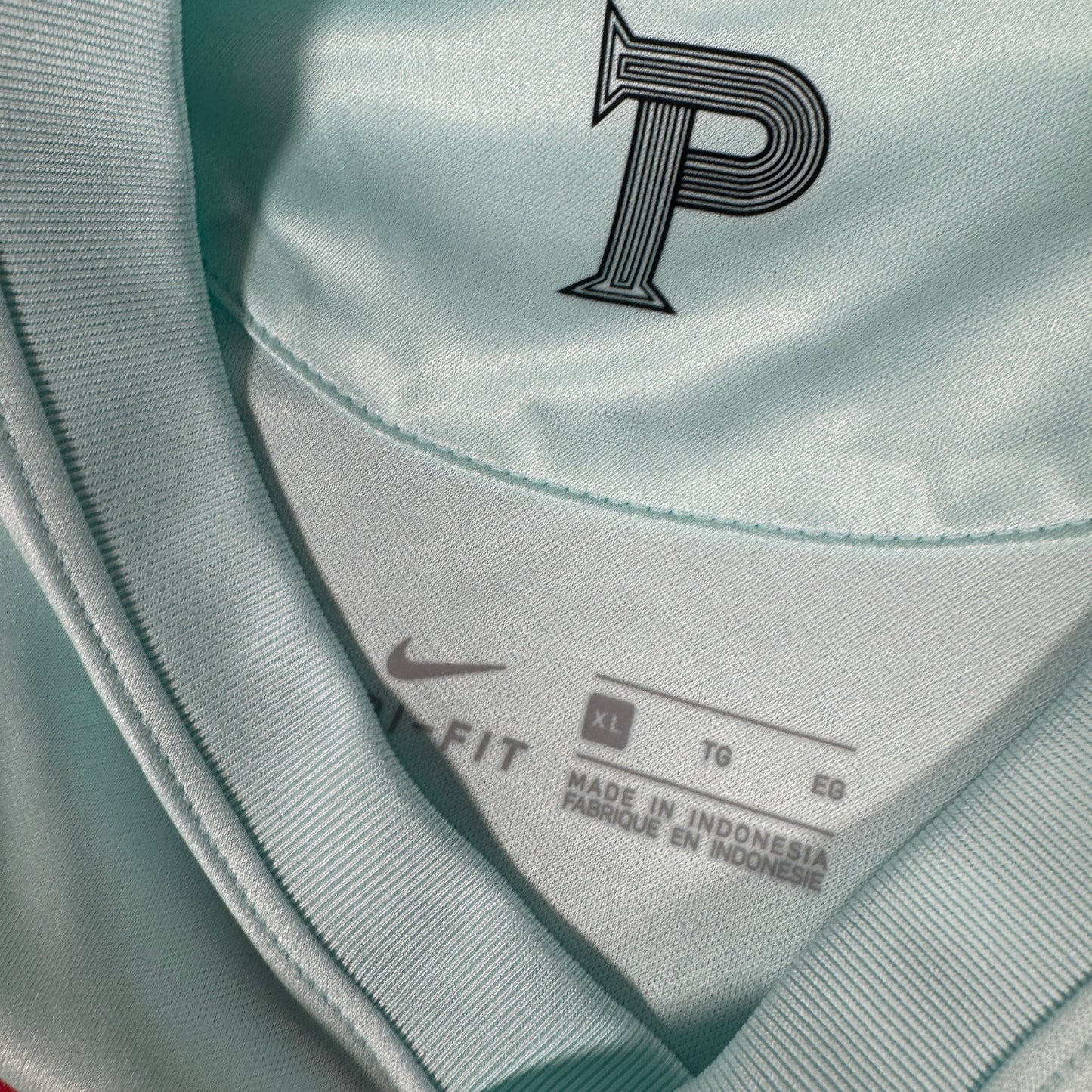 Portugal 2020/2021 Away Shirt XL