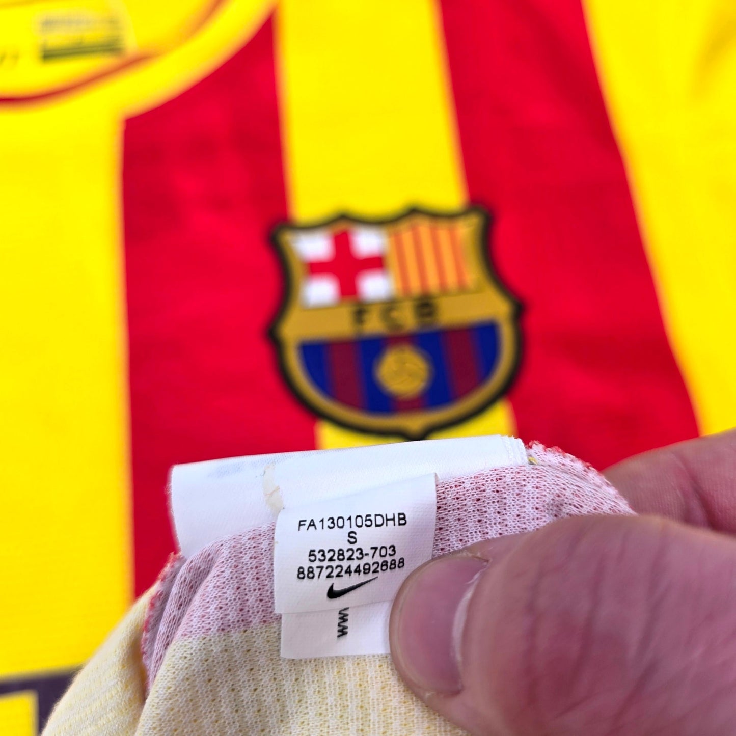 2013/14 Barcelona Away Football Shirt (S) Nike #10 Messi