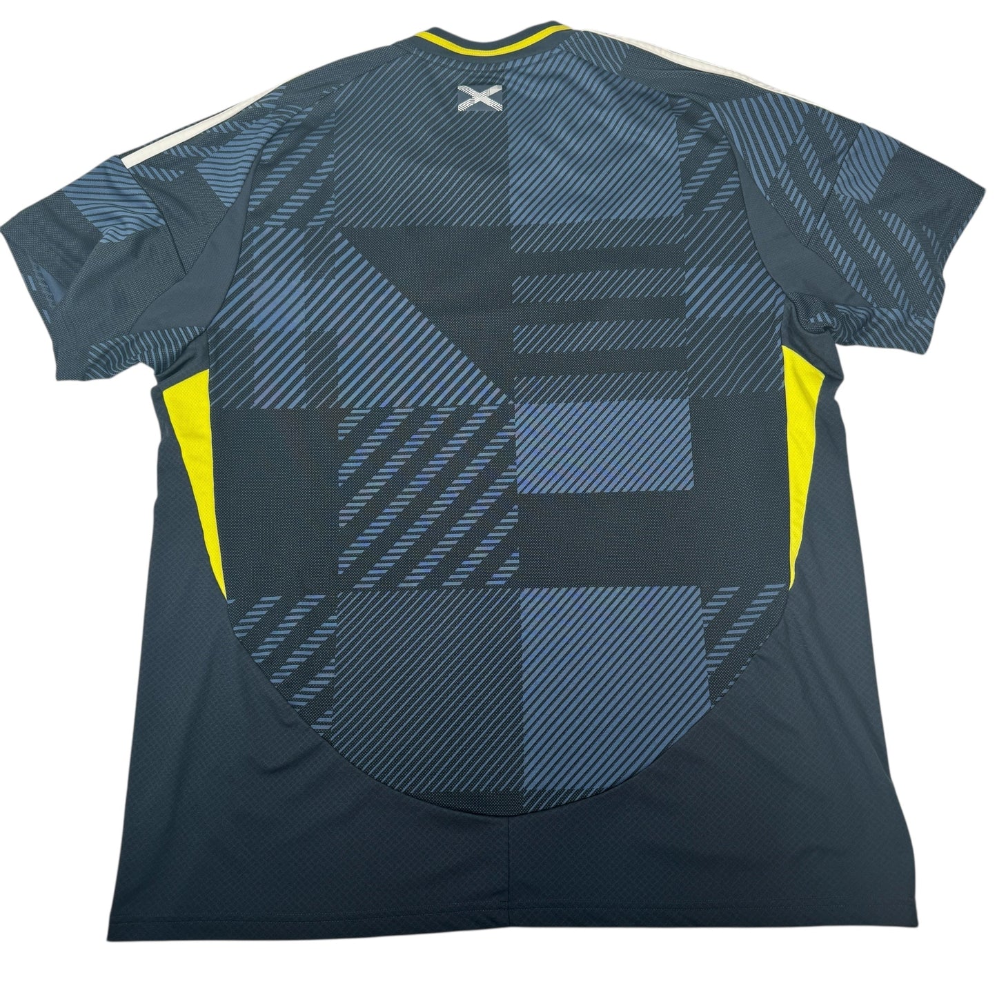 Scotland 2024/2025 Home Football Shirt 2XL