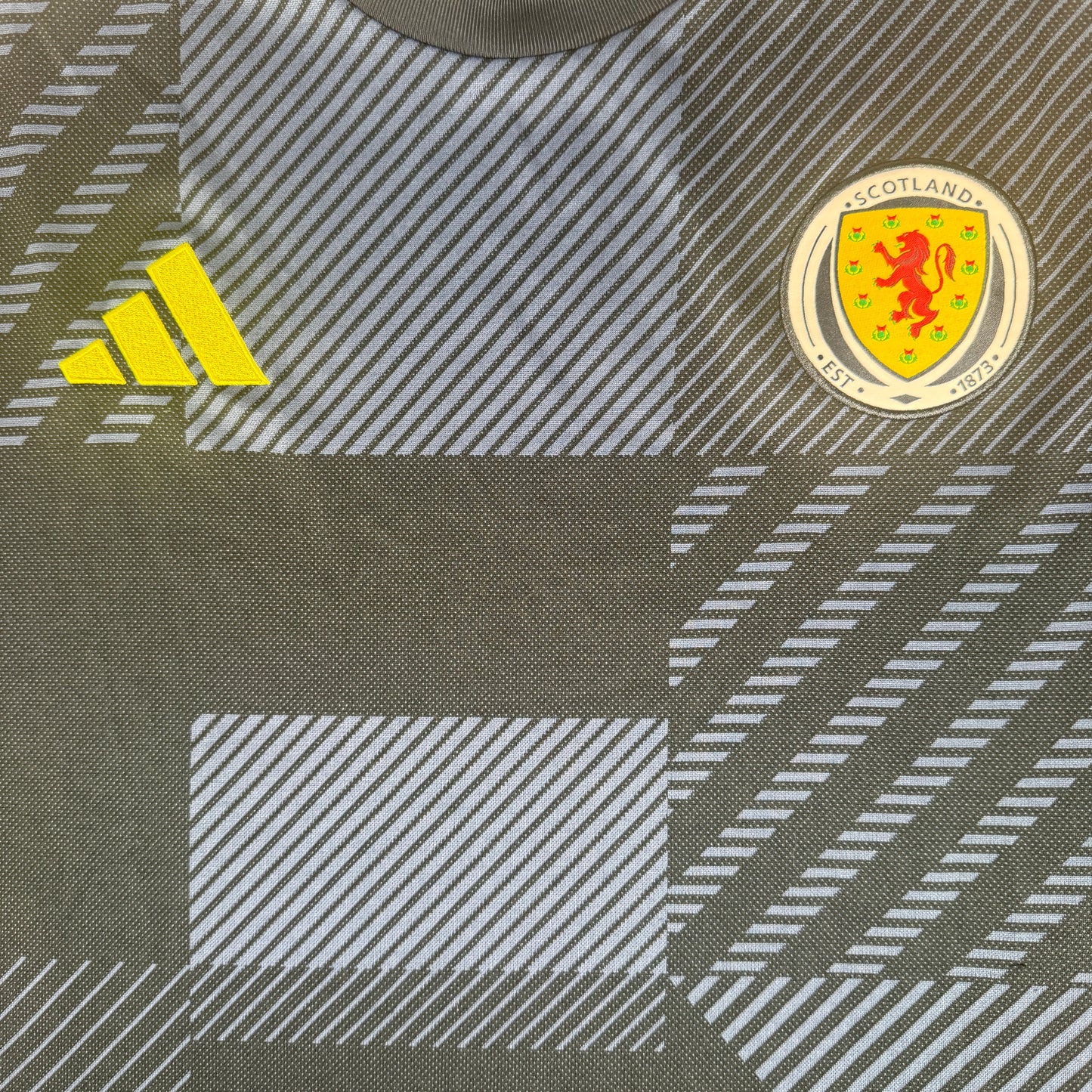 Scotland 2024/2025 Home Football Shirt 3XL