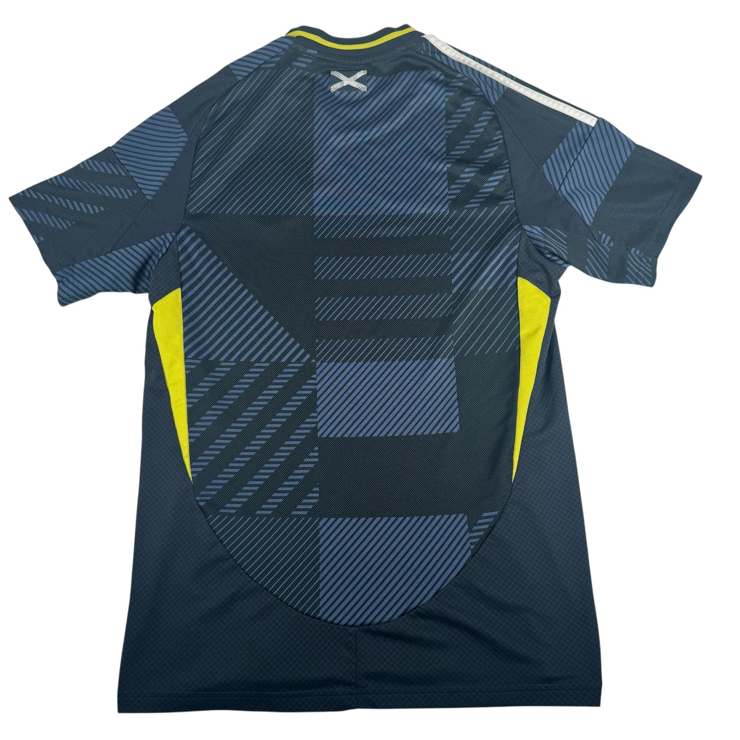 Scotland 2024/2025 Home Football Shirt Medium