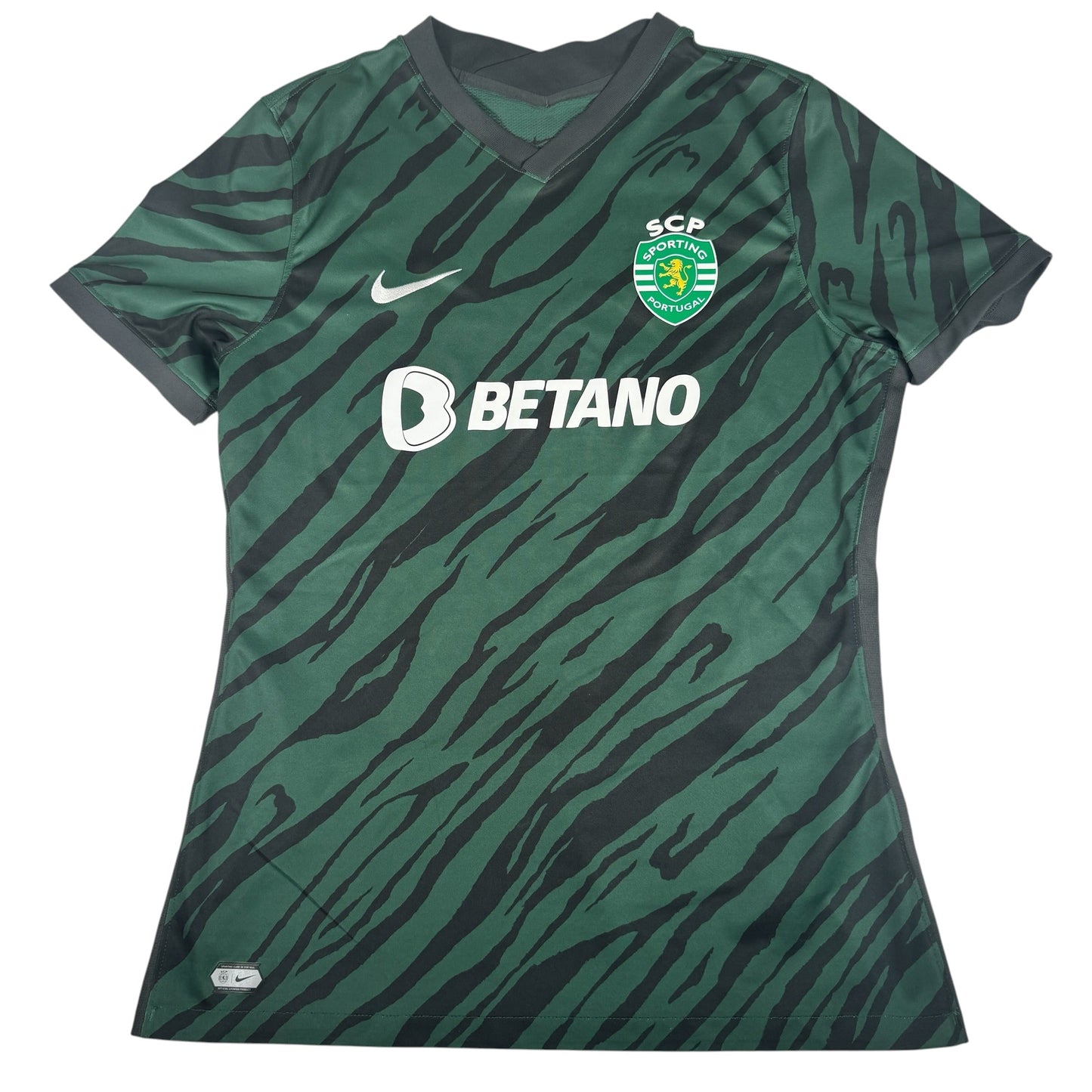 Sporting CP 2021/2022 Third Football Shirt XL