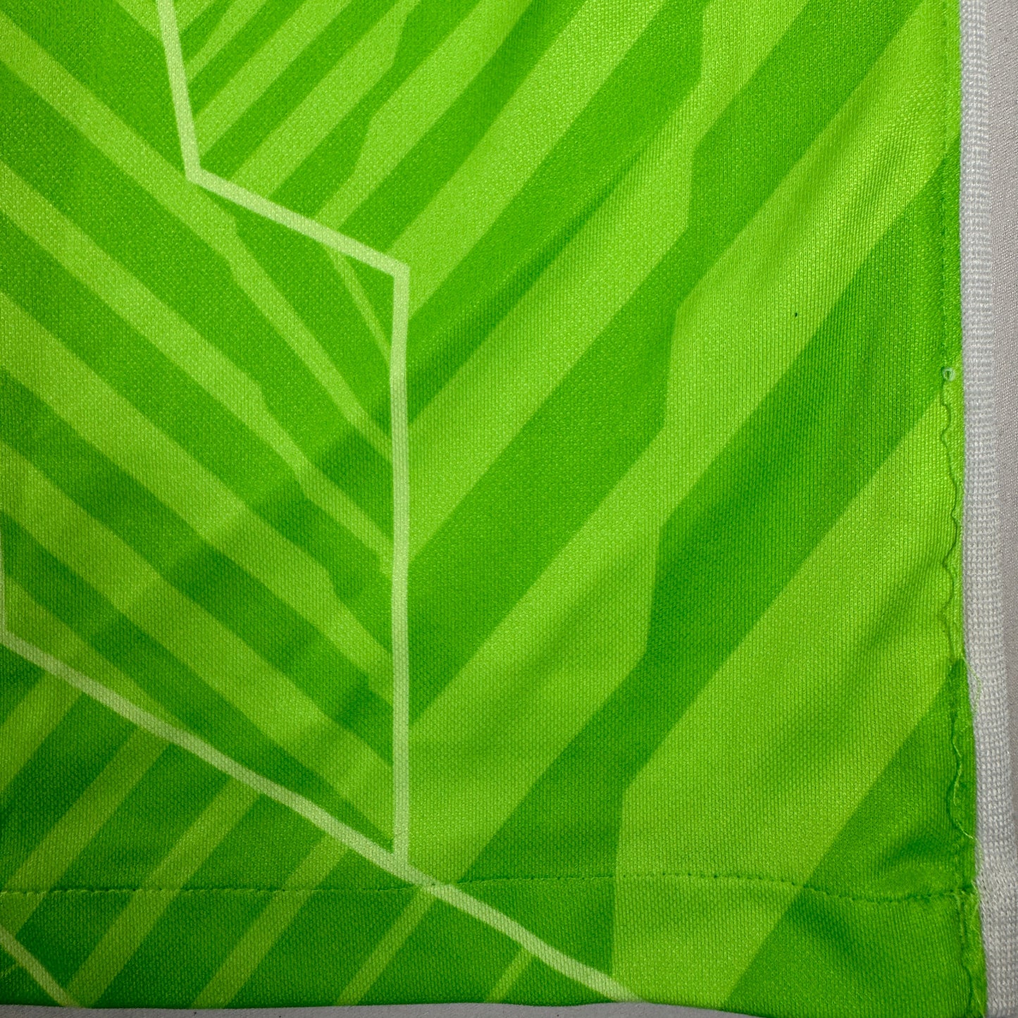 VfL Wolfsburg 2021/2022 Home Football Shirt Small