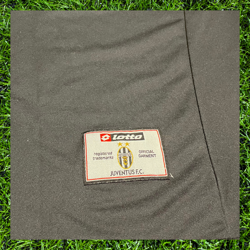 Juventus 2001 Away Shirt - Extra Large - Excellent Condition - Vintage Juventus Shirt
