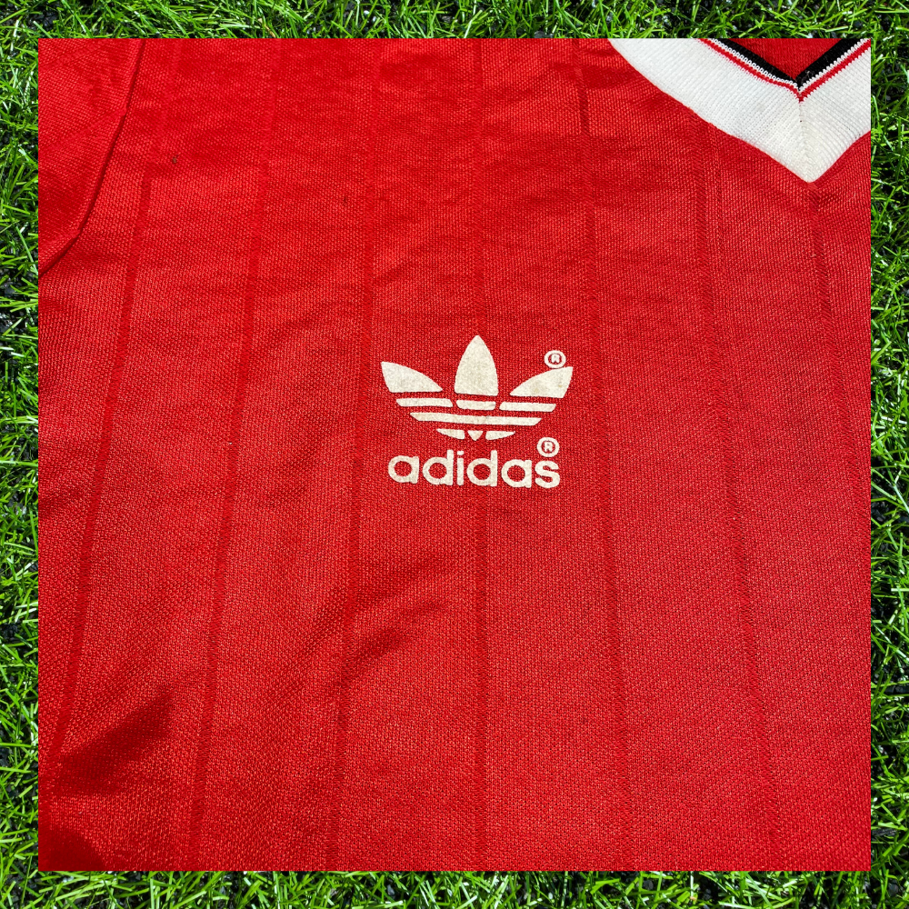 Manchester United 1983 Home Shirt - FA Cup Winners Home - Large - Good Condition