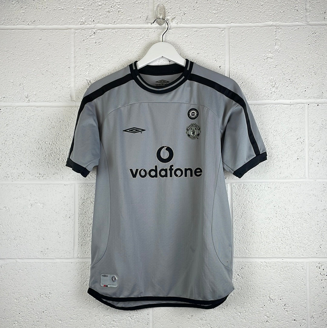 Manchester United 2000/2001 Away Goalkeeper Shirt