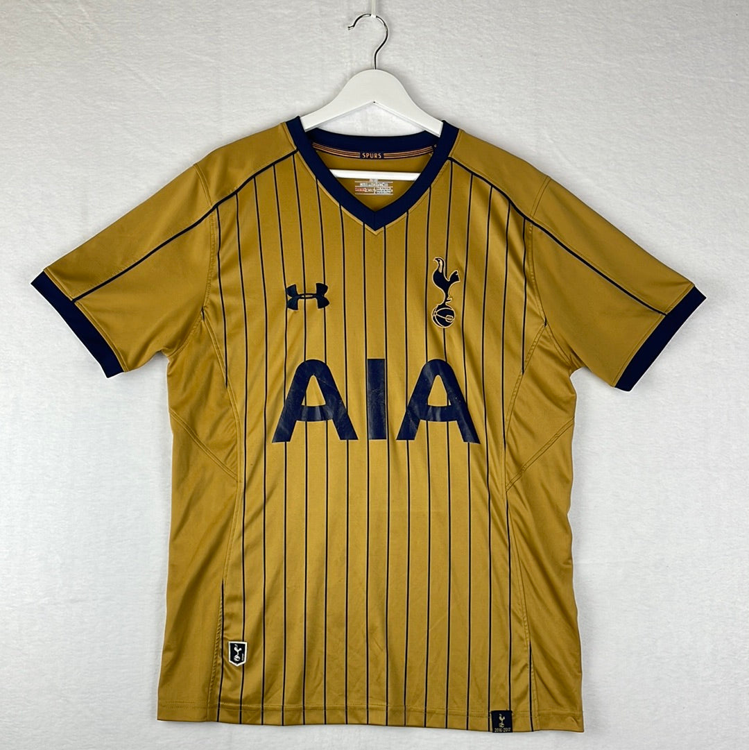Tottenham Hotspur Away football shirt 2016 - 2017. Sponsored by AIA