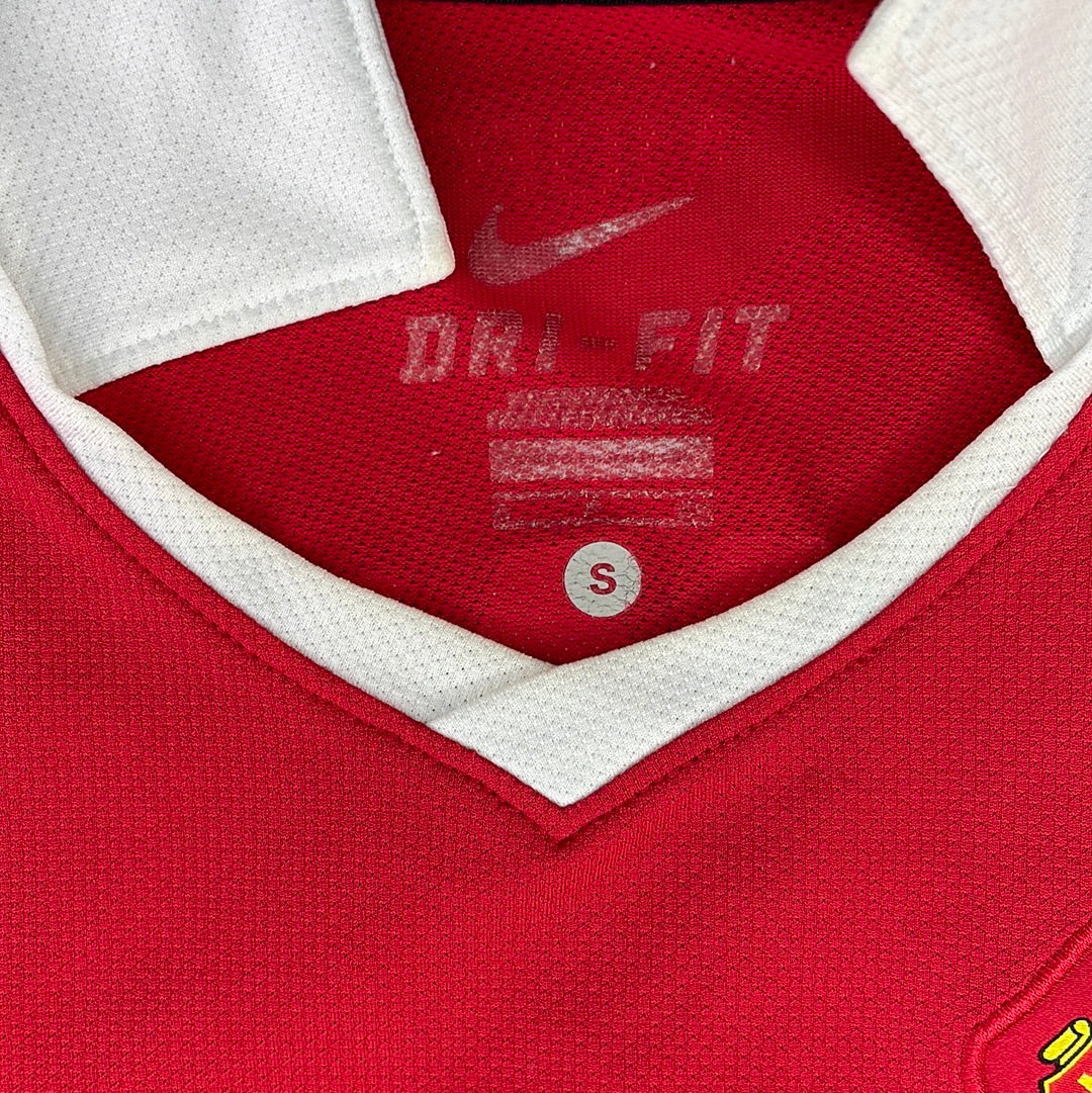 Manchester United 2010/2011 Home shirt - FERDINAND 5 - Small/ Medium - Excellent Condition